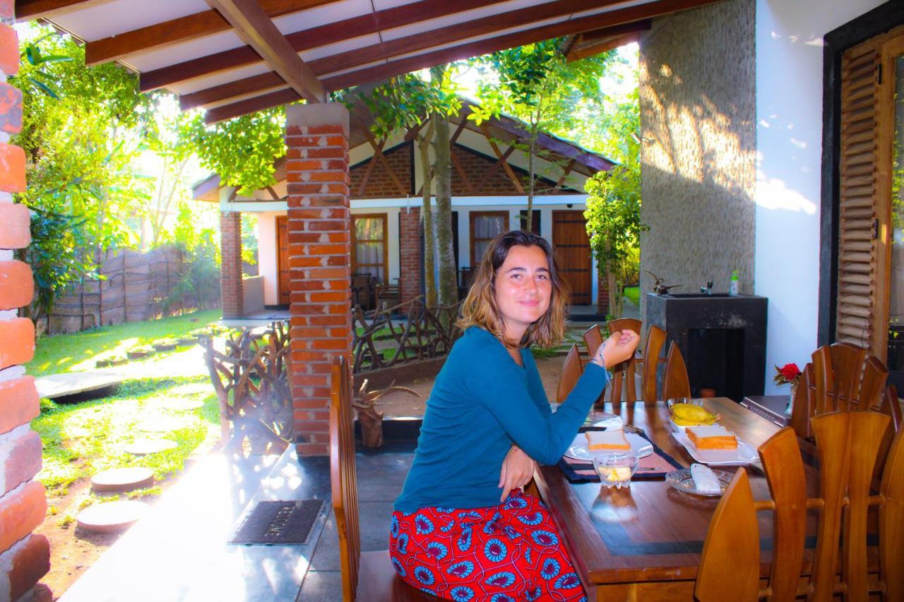 אנוראדפורה Green Cottage מראה חיצוני תמונה