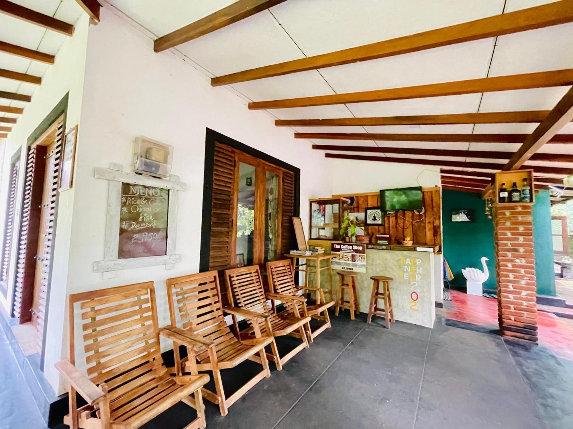 אנוראדפורה Green Cottage מראה חיצוני תמונה