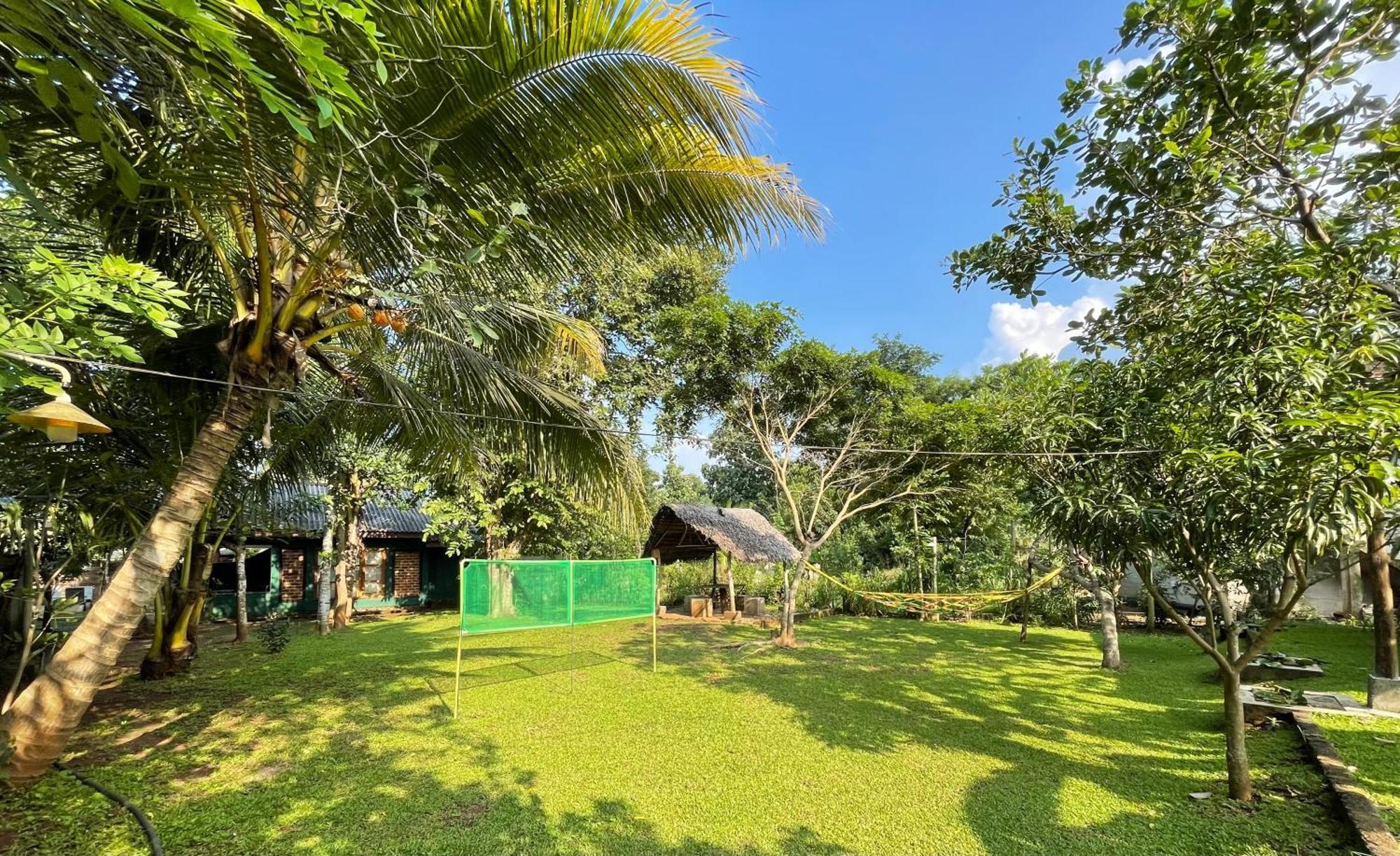 אנוראדפורה Green Cottage מראה חיצוני תמונה