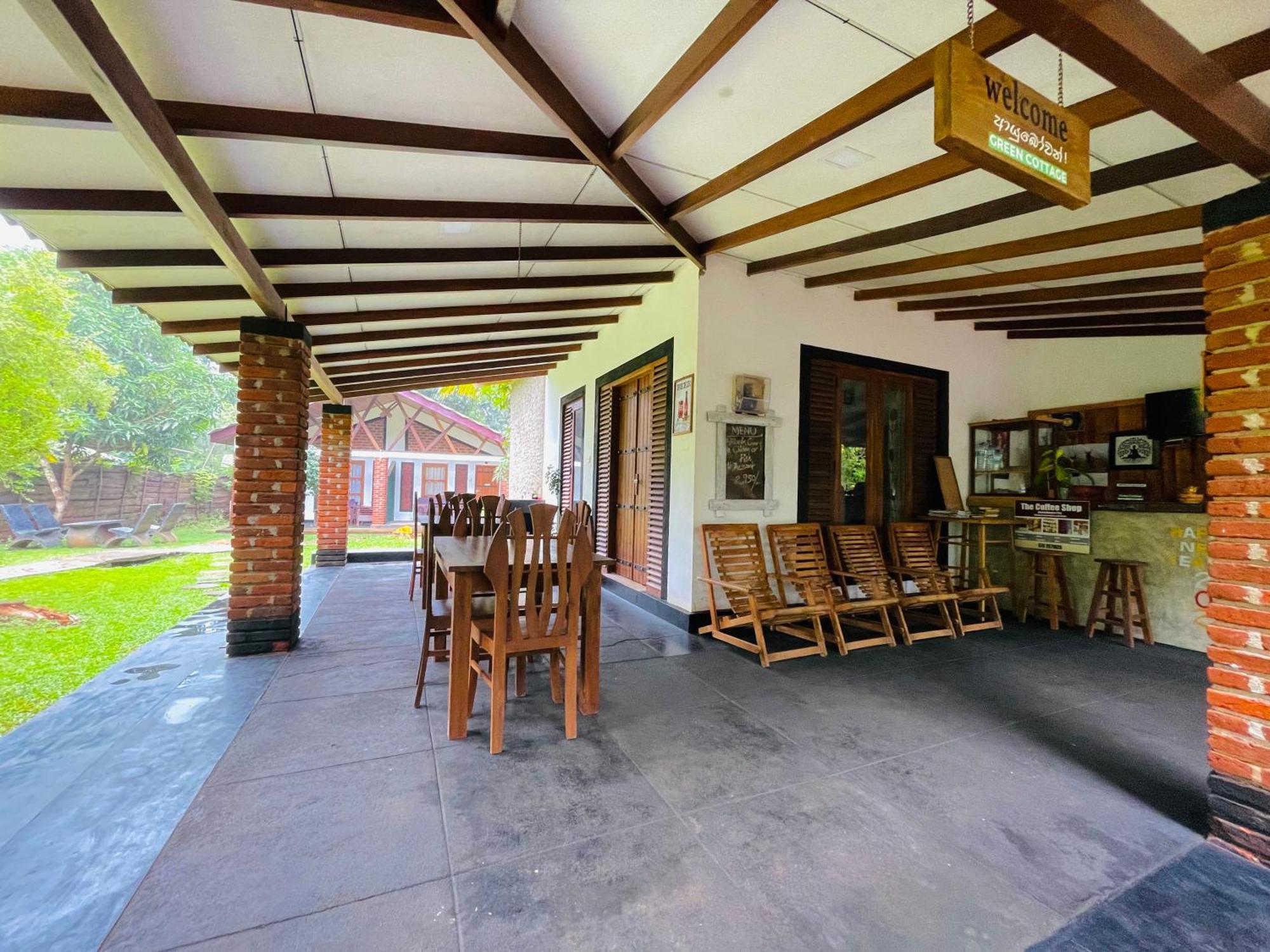 אנוראדפורה Green Cottage מראה חיצוני תמונה