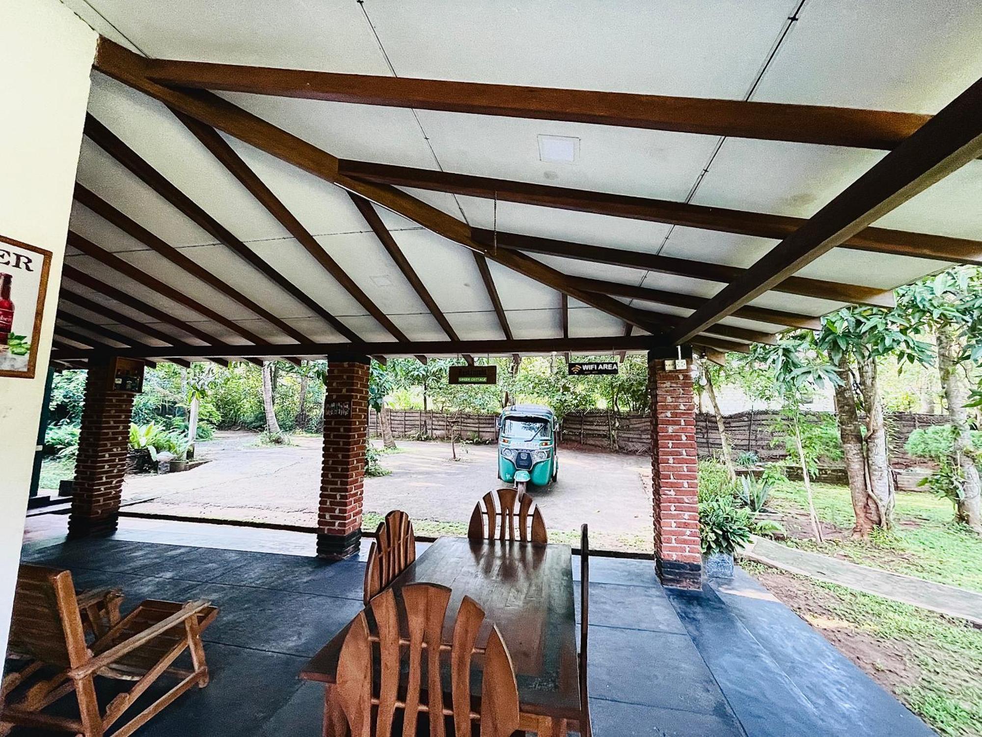 אנוראדפורה Green Cottage מראה חיצוני תמונה
